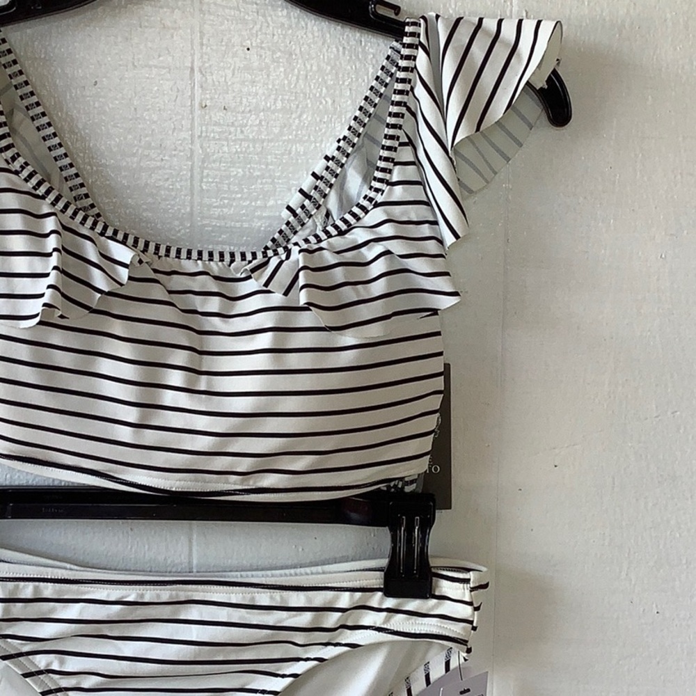 Vince Camuto Stripe Black/White 2 Piece Set Swimwear Size S/CH/P